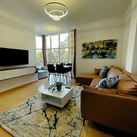 Sunny Holidays Апартаменты